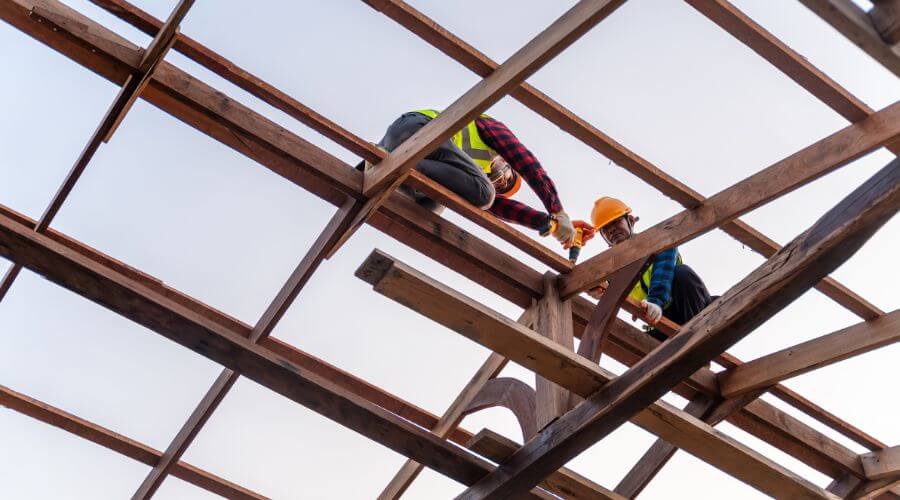 Professional gutter cleaning services in Hamilton, TX